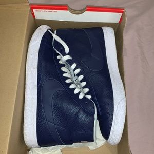 Navy Blue Nike Blazer Mid GS